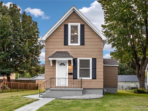 719 Summit Ave, Collinsville, IL, 62234-3731 | Card Image