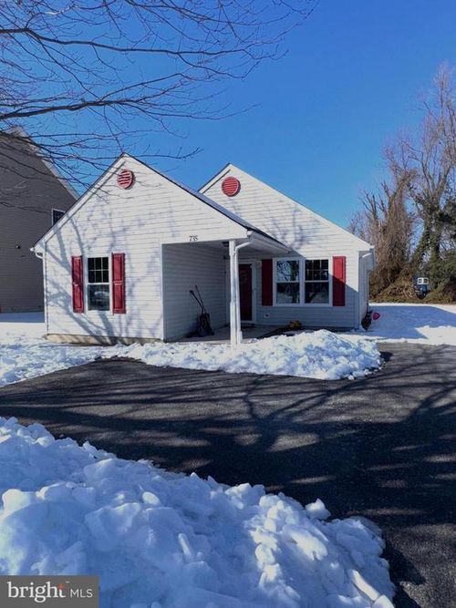 735 W North St, DOVER, DE, 19904-3458 | Card Image