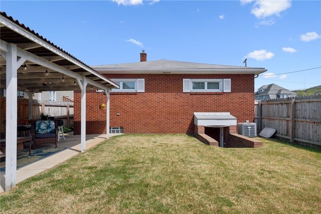 185 Center St, House other with 3 bedrooms, 2 bathrooms and 2 parking in Springdale PA | Image 26