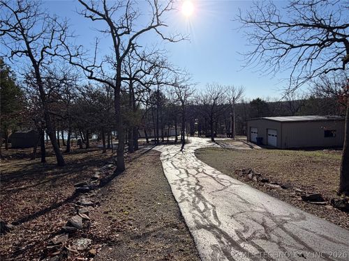 215 Murphy, Canadian, OK, 74425 | Card Image