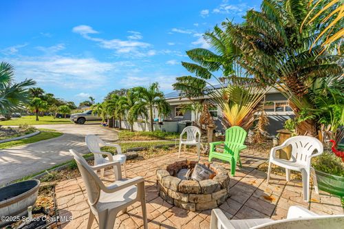 475 Dempsey Dr, Cocoa Beach, FL, 32931-2805 | Card Image