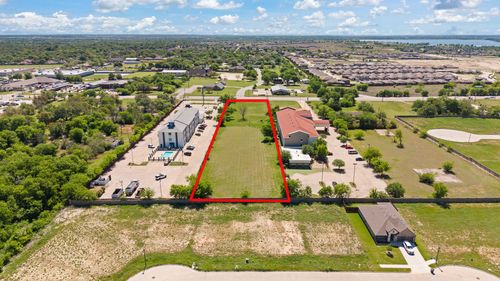 1724 W Henderson St, Cleburne, TX, 76033-4102 | Card Image