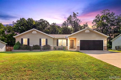 224 Parkway Dr, Troy, MO, 63379-2941 | Card Image