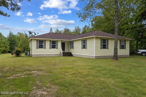 328 W Progress Rd, Prentiss, MS, 39474-5221 | Card Image