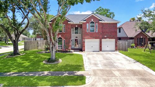 16003 Salton Point Dr, Friendswood, TX, 77546-2447 | Card Image