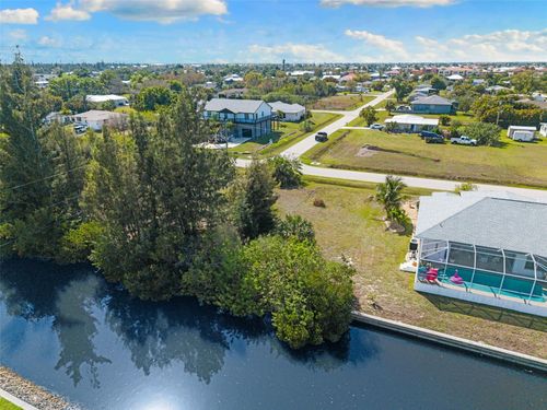 2524 Larkspur Dr, PUNTA GORDA, FL, 33950-2844 | Card Image