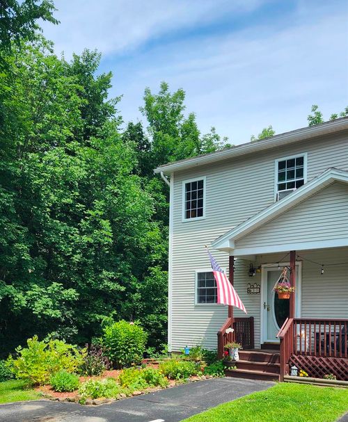 31 Twin Ct, Saint Albans, VT, 05478-5112 | Card Image
