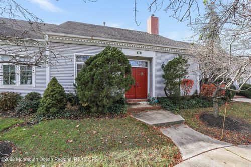 b-17 Winthrop Rd, Monroe Twp, NJ, 08831-7202 | Card Image