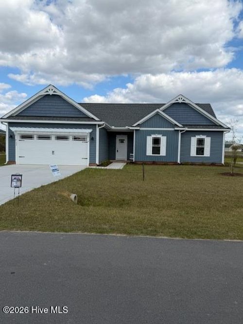 102 Sunny Acres Lane, Clinton, NC, 28328 | Card Image