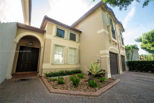 4863 Nw 109th Path, Doral, FL, 33178-4304 | Card Image