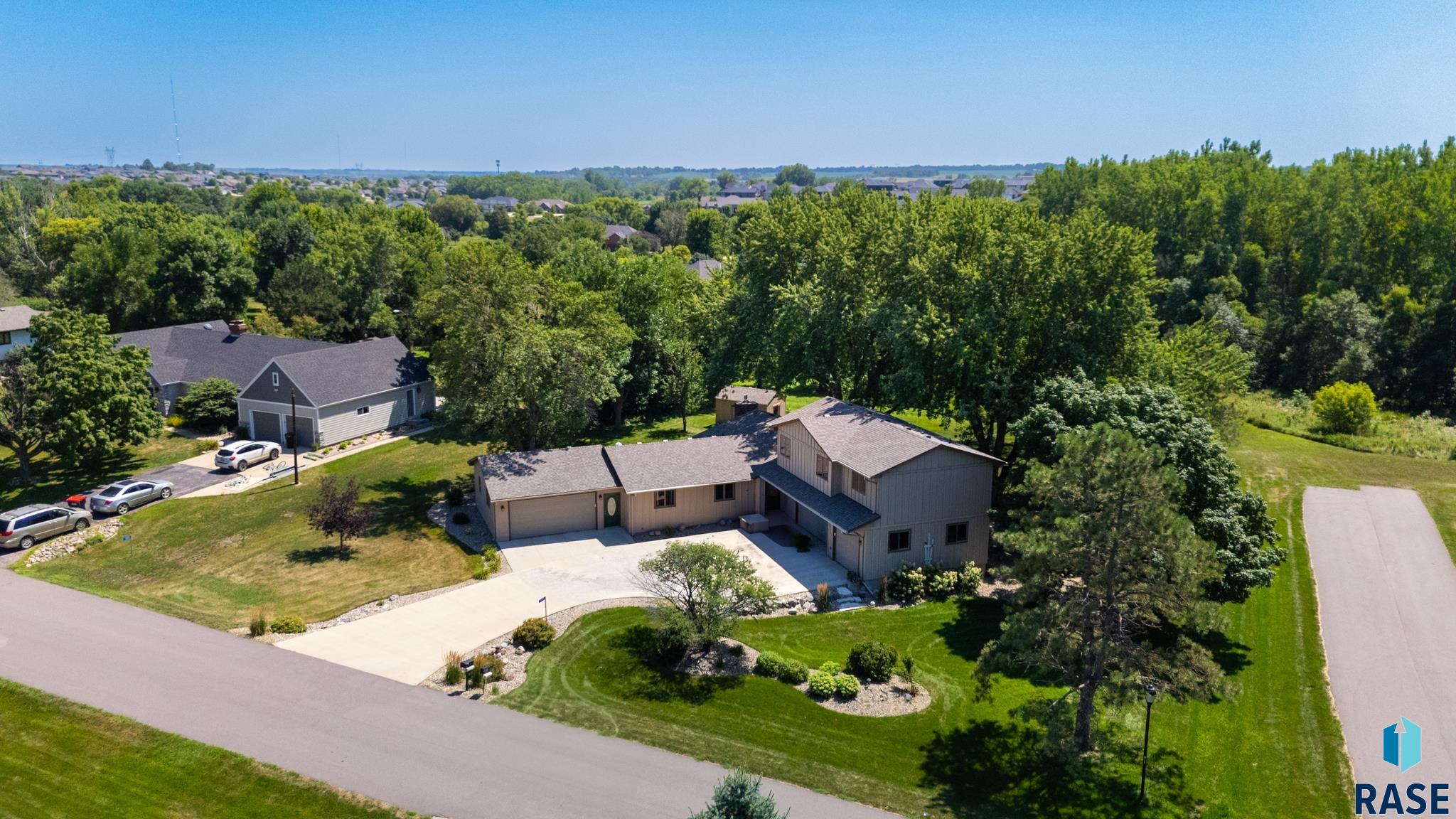 Palomino Rd, Sioux Falls, SD 57110
