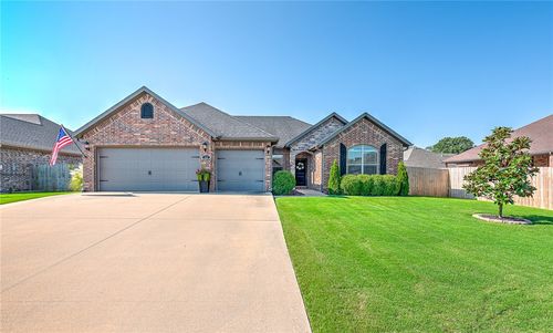 306 Pebble Beach Dr, Cave Springs, AR, 72718-9033 | Card Image