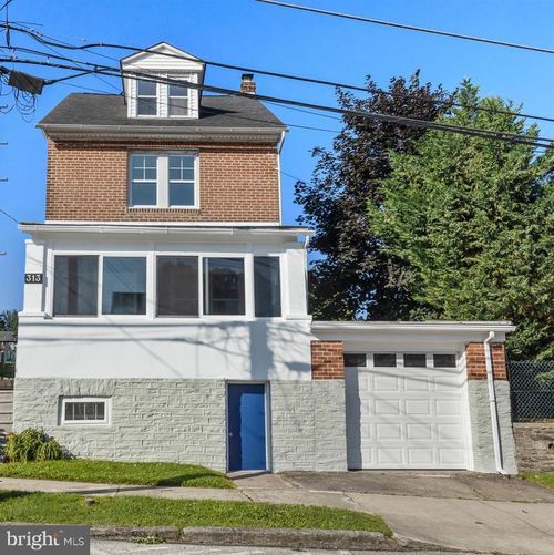 313 W 5th Ave, CONSHOHOCKEN, PA, 19428-1612 | Card Image