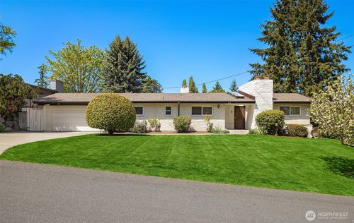 9750 Se 41st St, Mercer Island, WA, 98040-4202 | Card Image