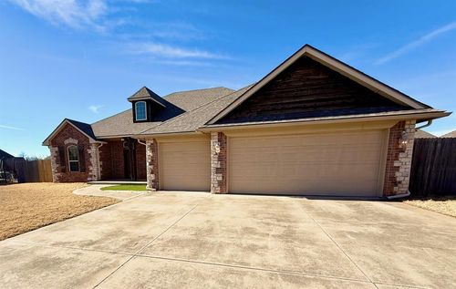 620 Summit Crest Ln, Norman, OK, 73071-4028 | Card Image