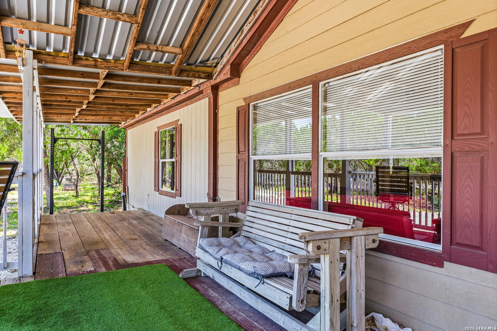 Residential in Lakehills 5
