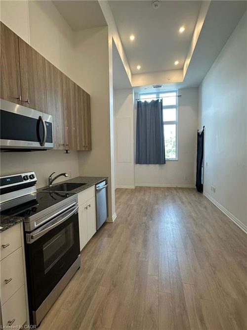 113-101 Golden Eagle Rd, Waterloo, ON, N2V0H4 | Card Image