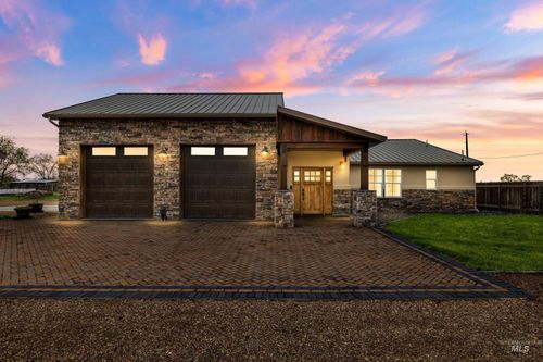 1222 S 14th E, Mountain Home, ID, 83647-6286 | Card Image