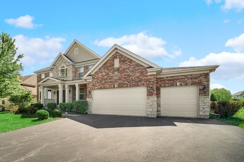 15 N Empress Dr, Hawthorn Woods, IL, 60047 | Card Image