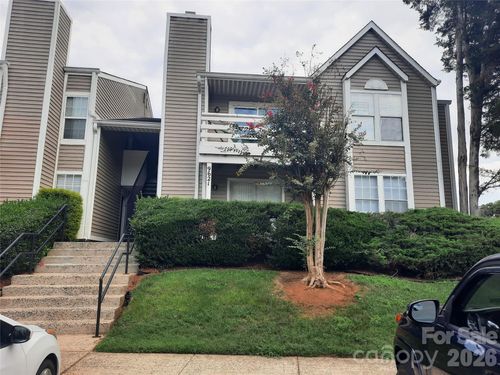 9621 Vinca Cir, Charlotte, NC, 28213-0520 | Card Image