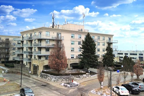 216-2500 Rutherford Rd, Concord, ON, L4K5N7 | Card Image