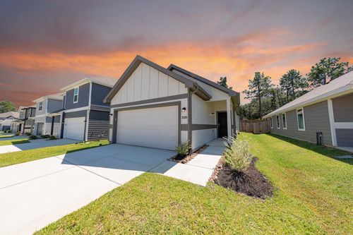 2329 Whitefish Dr, Conroe, TX, 77384-2324 | Card Image