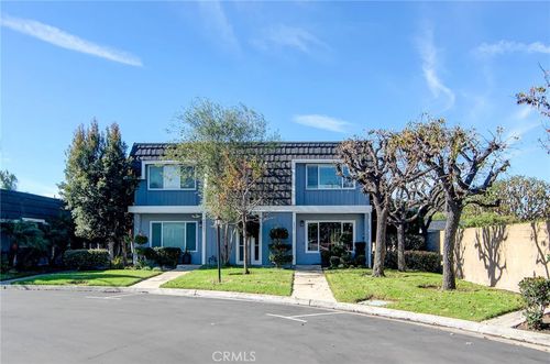 8409 Dory Dr, Huntington Beach, CA, 92646-6958 | Card Image