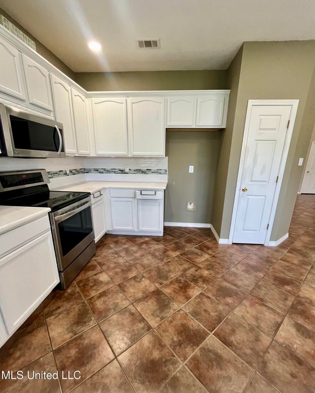 Kitchen | Image 14