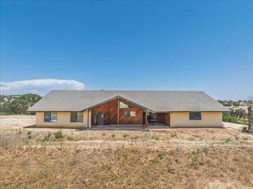 26667 Road 407, Raymond, CA, 93653-9537 | Card Image