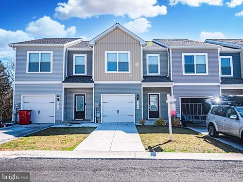 120 Paddington St, FALLING WATERS, WV, 25419-4690 | Card Image