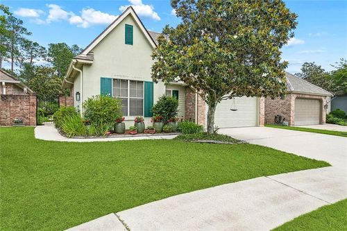 111 Mount Carmel Ct, Covington, LA, 70435-6118 | Card Image