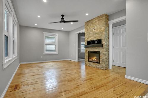 1143 Wascana St, Regina, SK, S4T4H9 | Card Image