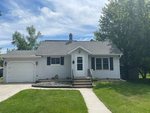 611 Farwell Ave, Antigo, WI, 54409-2322 | Card Image