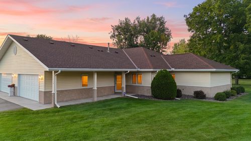 13040 Evergreen Drive, Lindstrom, MN, 55045 | Card Image