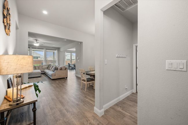 5610 Goodnight Ct, House other with 4 bedrooms, 3 bathrooms and null parking in Midlothian TX | Image 4