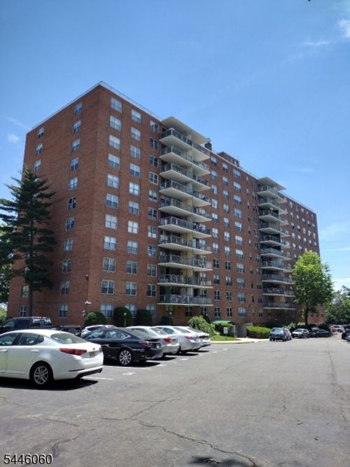 7e-301 Beech St, Hackensack, NJ, 07601-2114 | Card Image