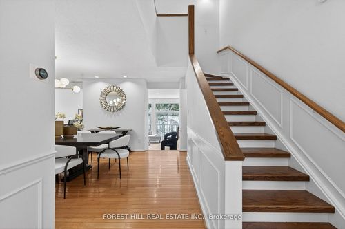 37 Rainbow Creek Way, North York, ON, M2K2T9 | Card Image