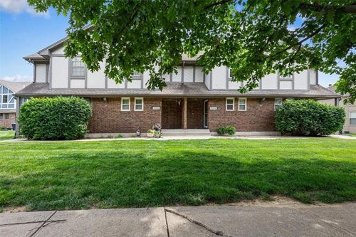 7019 N Fisk Ct, Kansas City, MO, 64151-1642 | Card Image