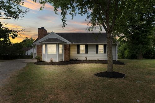 207 Greenlawn Ct, Mount Juliet, TN, 37122-3633 | Card Image