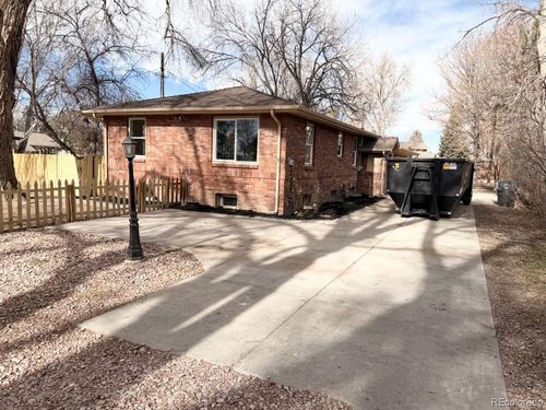 2112 9th Ave, Longmont, CO, 80501-4161 | Card Image