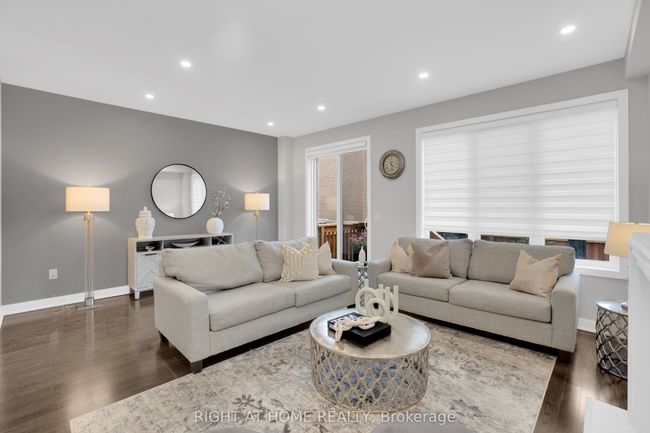 154 Anchusa Dr, House attached with 4 bedrooms, 4 bathrooms and 3 parking in Richmond Hill ON | Image 16