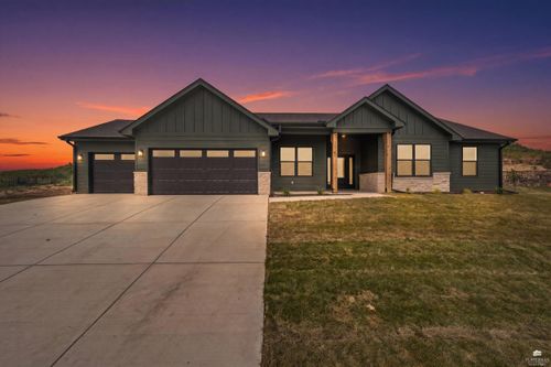 3920 Travers Cir, Manhattan, KS, 66503-3059 | Card Image