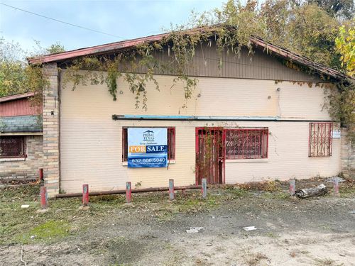 9629 Jensen Dr, Houston, TX, 77093-6300 | Card Image