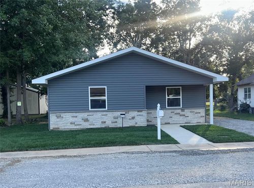 213 S Sassafrass St, Dexter, MO, 63841-2045 | Card Image