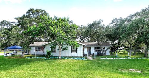 303 W 3rd St, Rockport, TX, 78382-4525 | Card Image