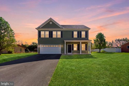 152 General Lee Ave, INWOOD, WV, 25428-3786 | Card Image