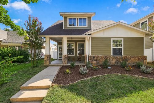 9904 Concord Dr, Providence Village, TX, 76227-8556 | Card Image