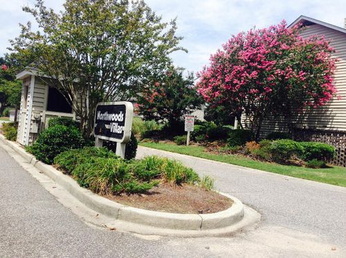 8042 Thelen St, North Charleston, SC, 29406-9421 | Card Image