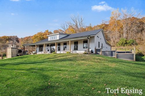3707 Turkey Trl, Ionia, MI, 48846-9597 | Card Image