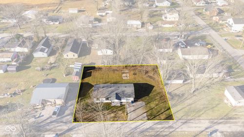 230 S 4th St, Austin, IN, 47102-1413 | Card Image